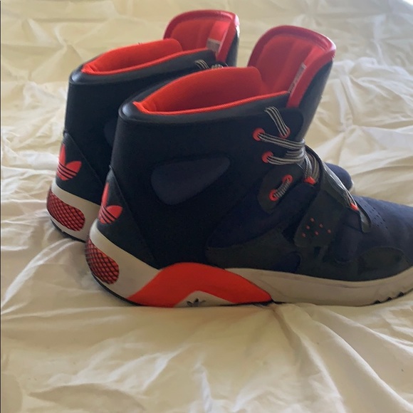 Adidas sneakers - Picture 4 of 6